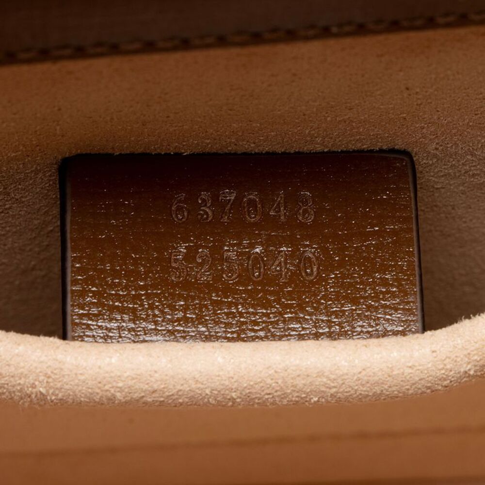 Gucci GG Supreme Script Logo Heart Crossbody - Picture 6 of 13
